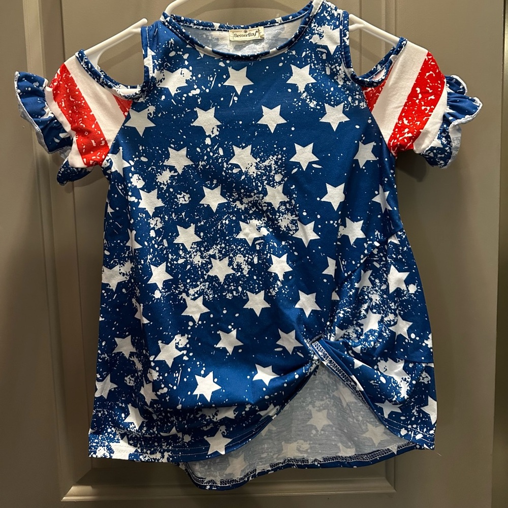 Besser Bay Size 130 (U.S. 8) Cold Shoulder Americana Top EUC